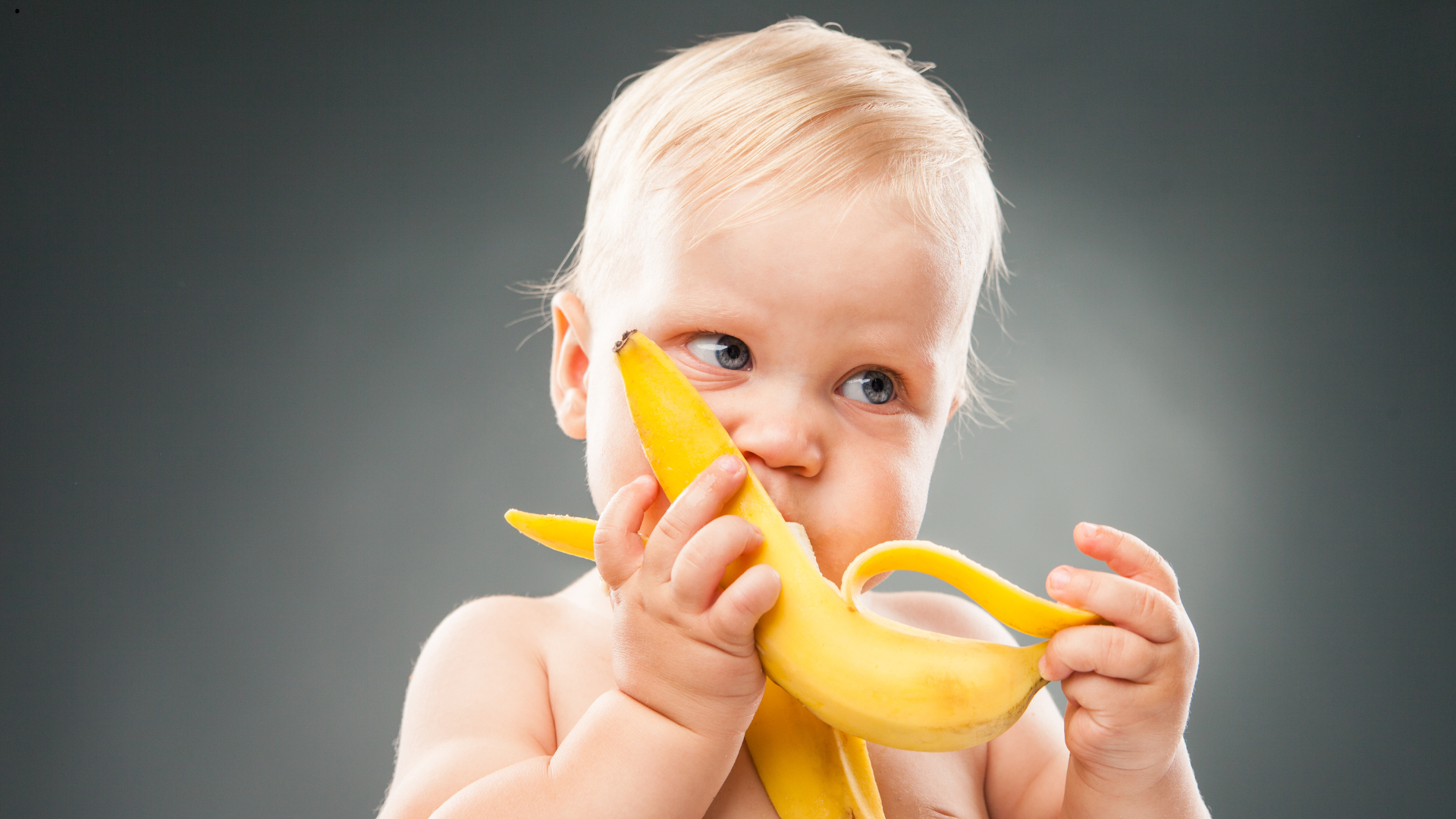 Bebé comiendo