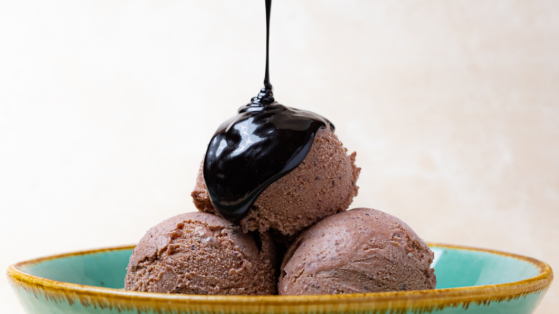 chocolate helado y caliente